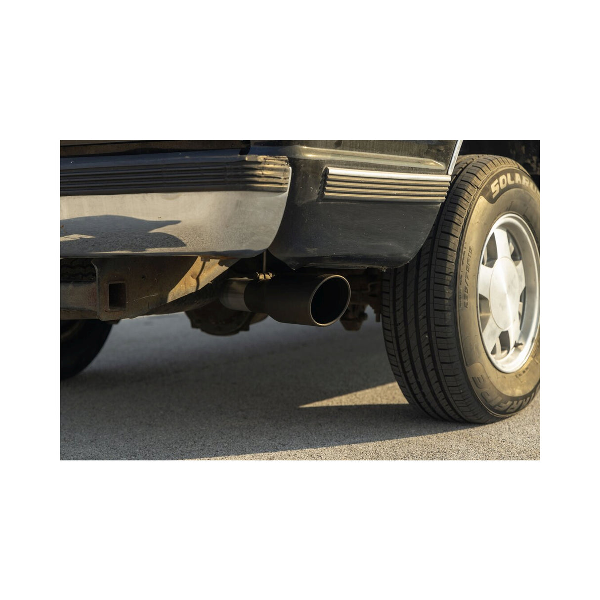 Flowmaster Outlaw Cat-Back Exhaust System - 818189