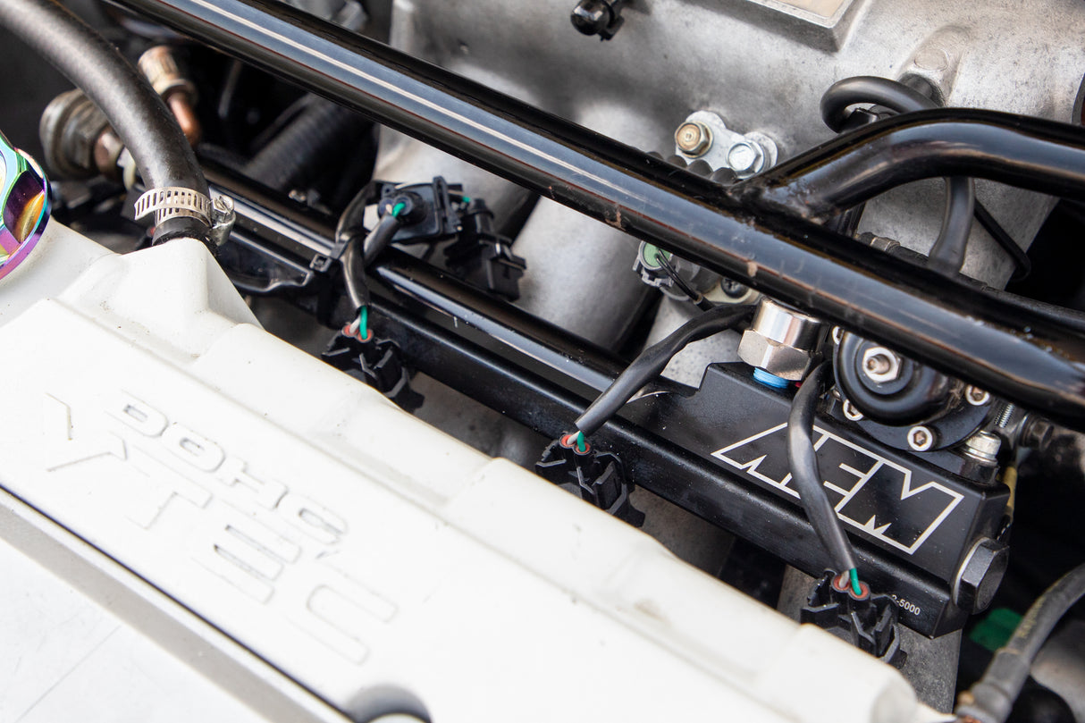 AEM High Volume Fuel Rails - 25-100BK
