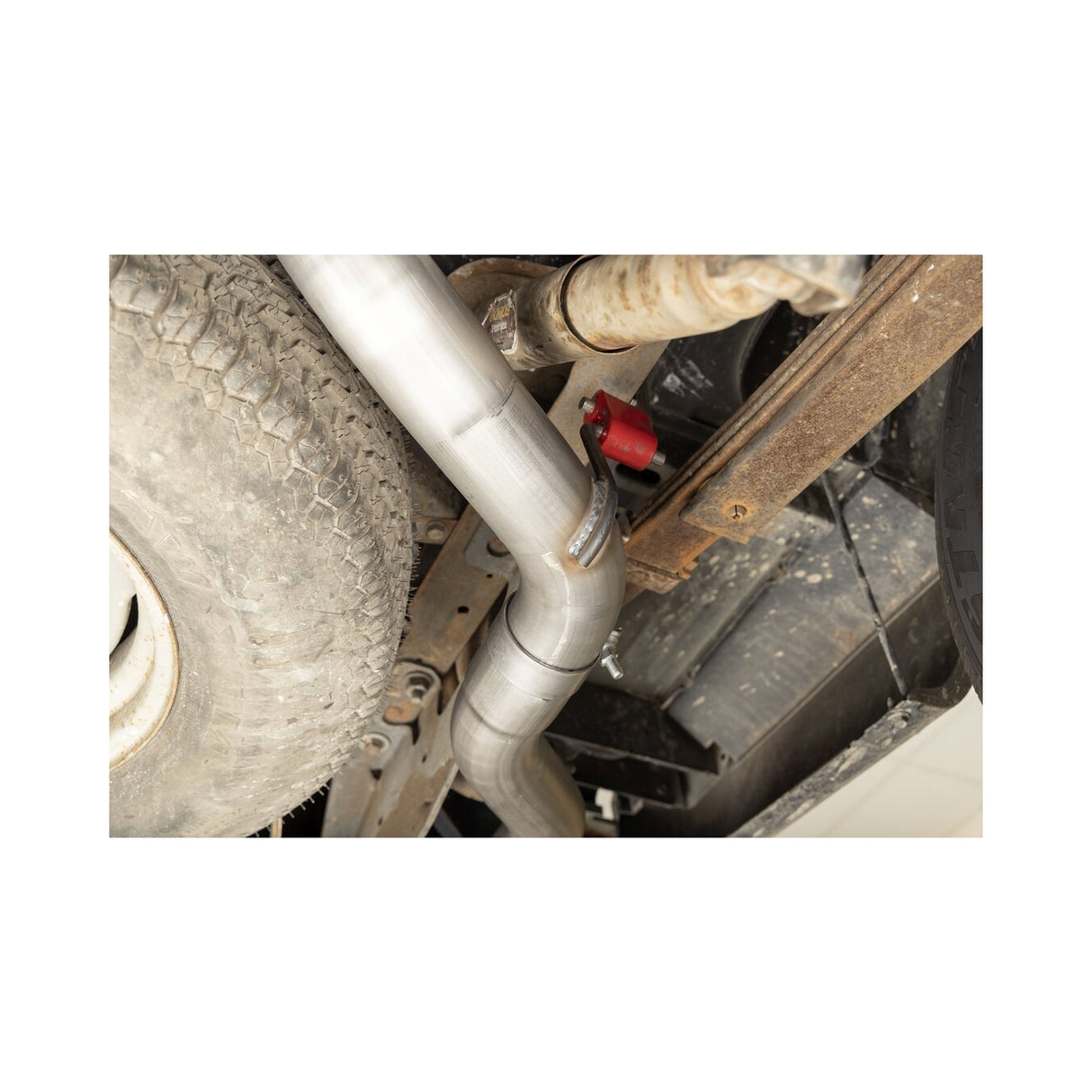 Flowmaster Outlaw Cat-Back Exhaust System - 818189