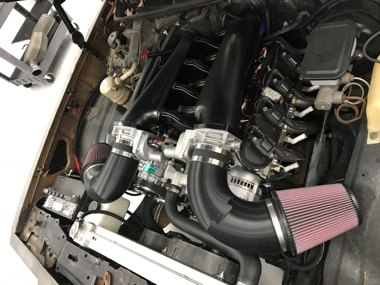 Holley 820201 Sniper EFI Fabricated Intake Manifold Dual Plenum 92mm LS1/2/6, Rail Kit - Slvr