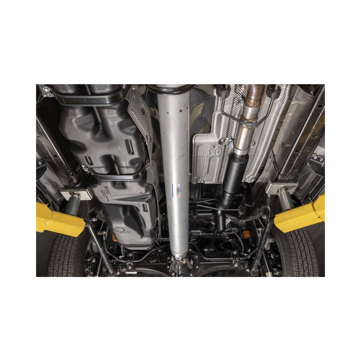 Flowmaster Outlaw Extreme Cat-back Exhaust System - 818177