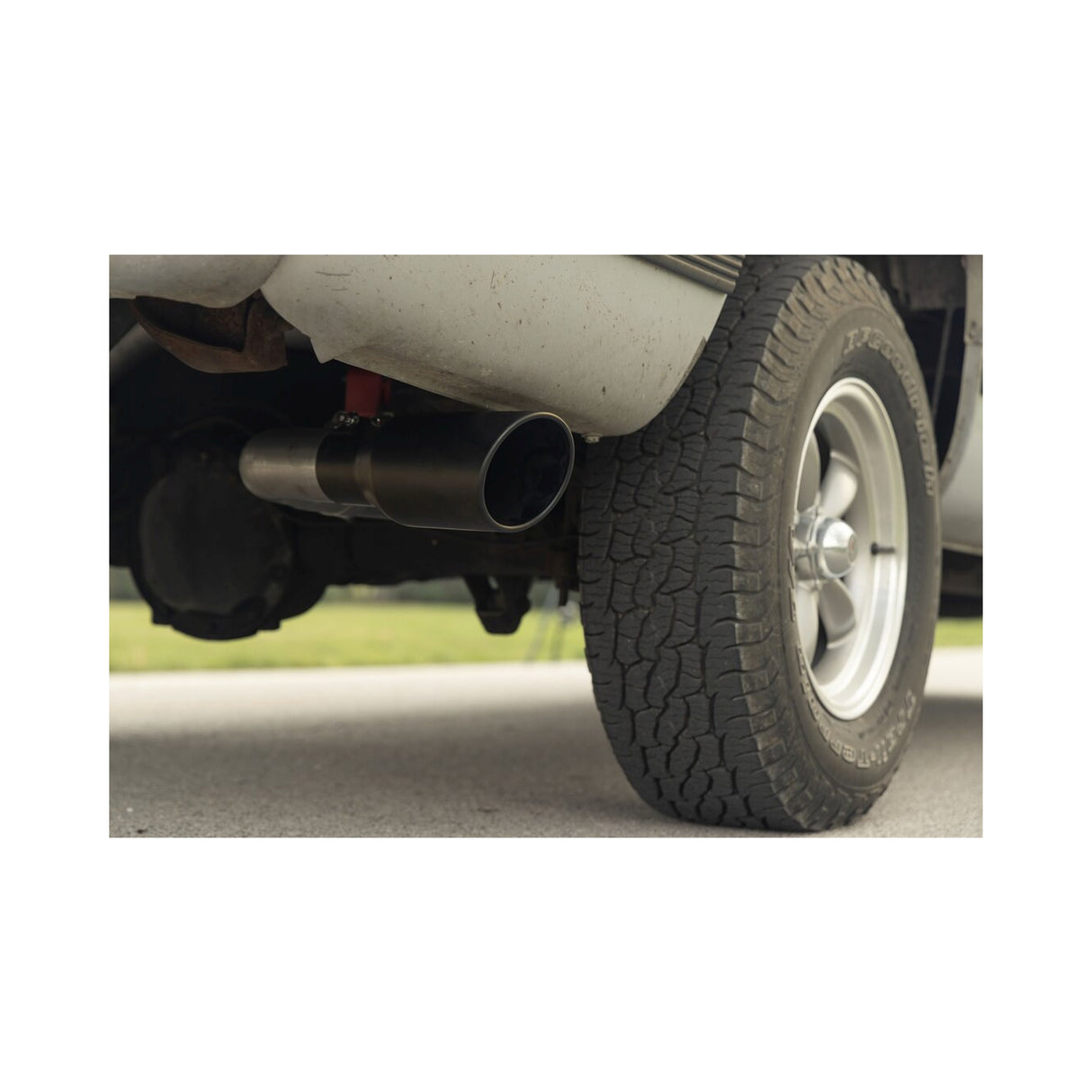 Flowmaster Outlaw Cat-back Exhaust System - 818192