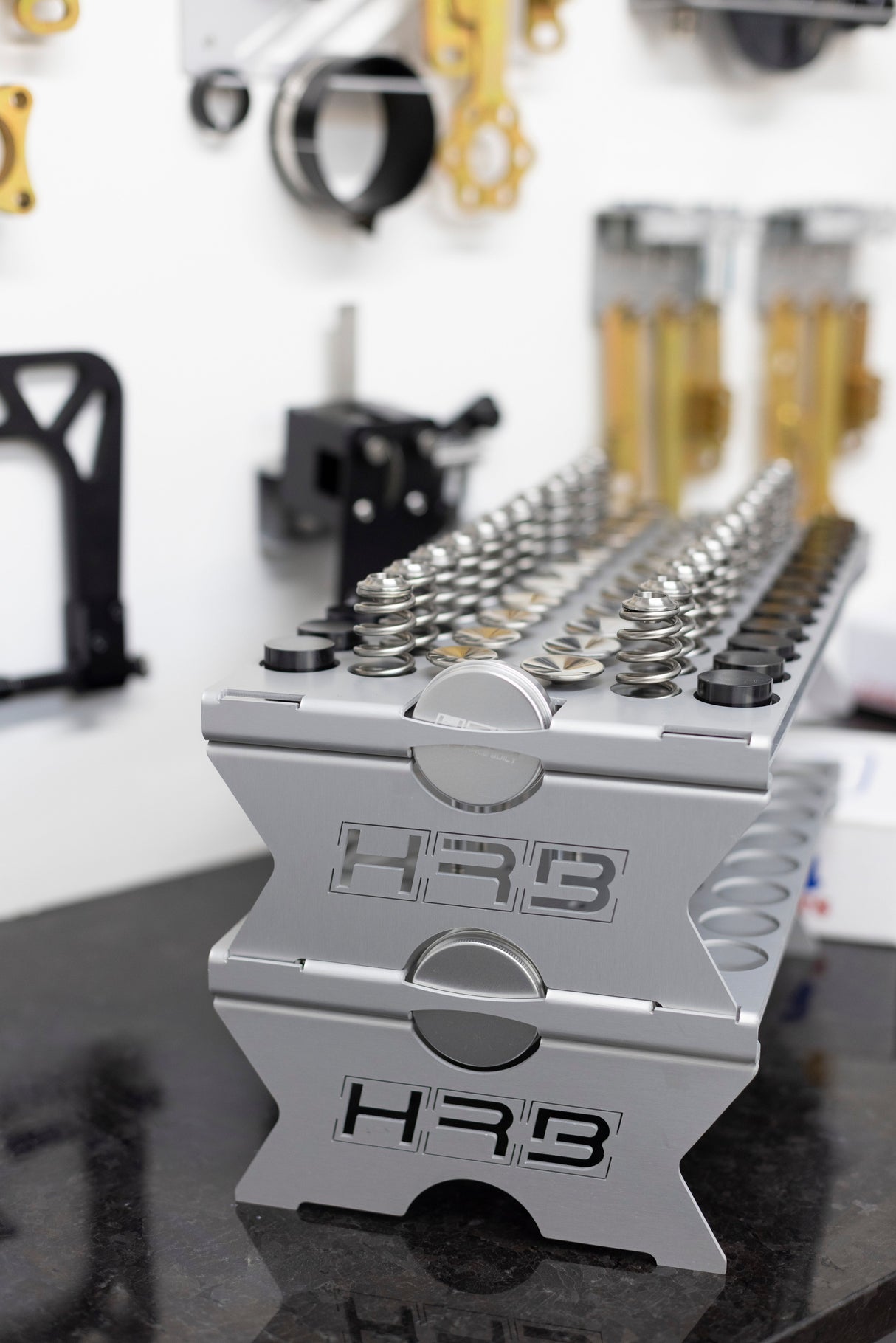 Valve Train Organiser Tray — 4/6-Cylinder