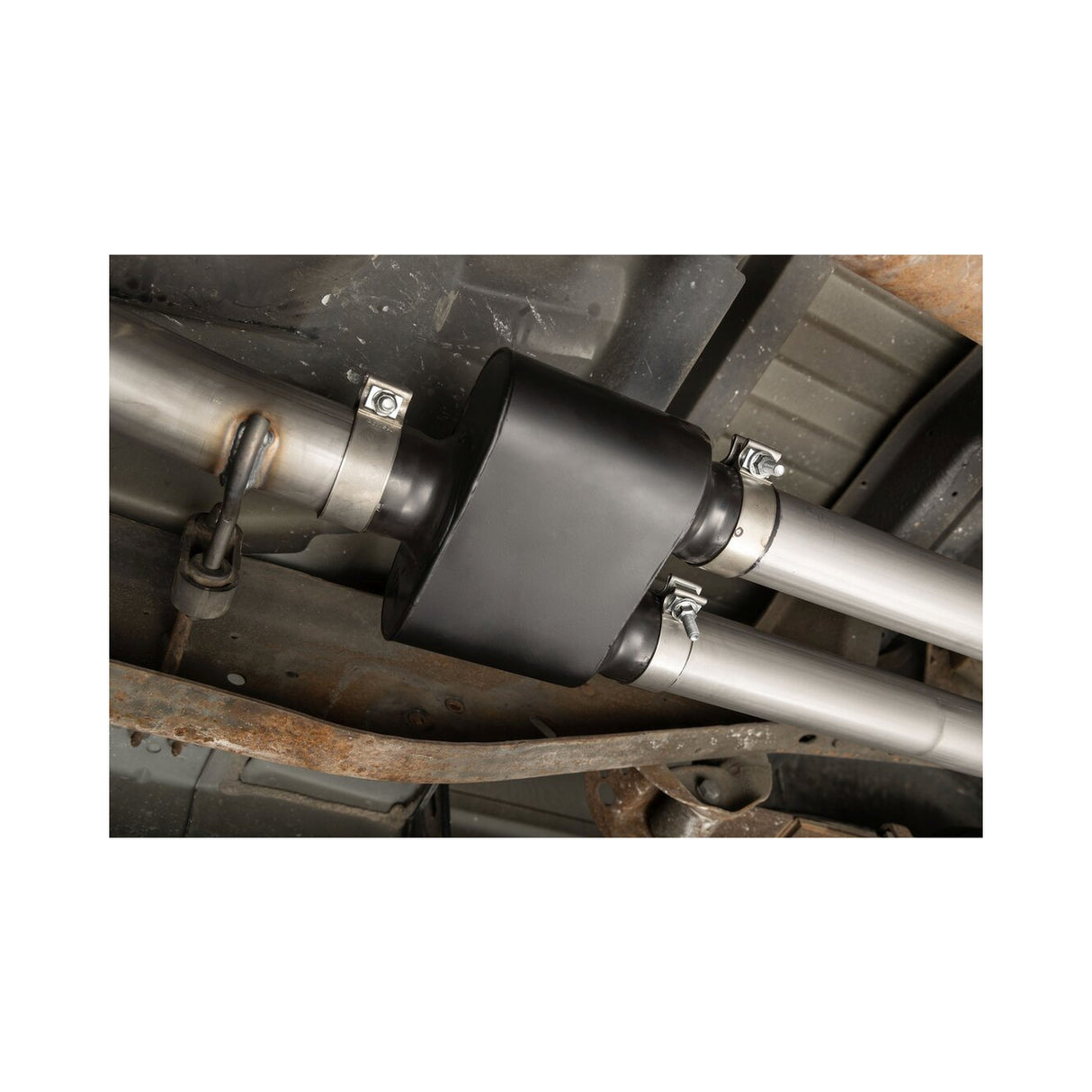 Flowmaster Outlaw Cat-Back Exhaust System - 818189