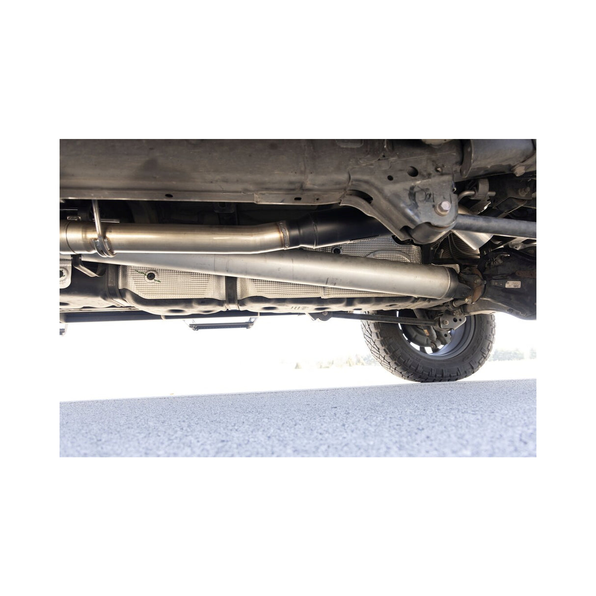 Flowmaster Outlaw Extreme Cat-Back Exhaust System - 818138