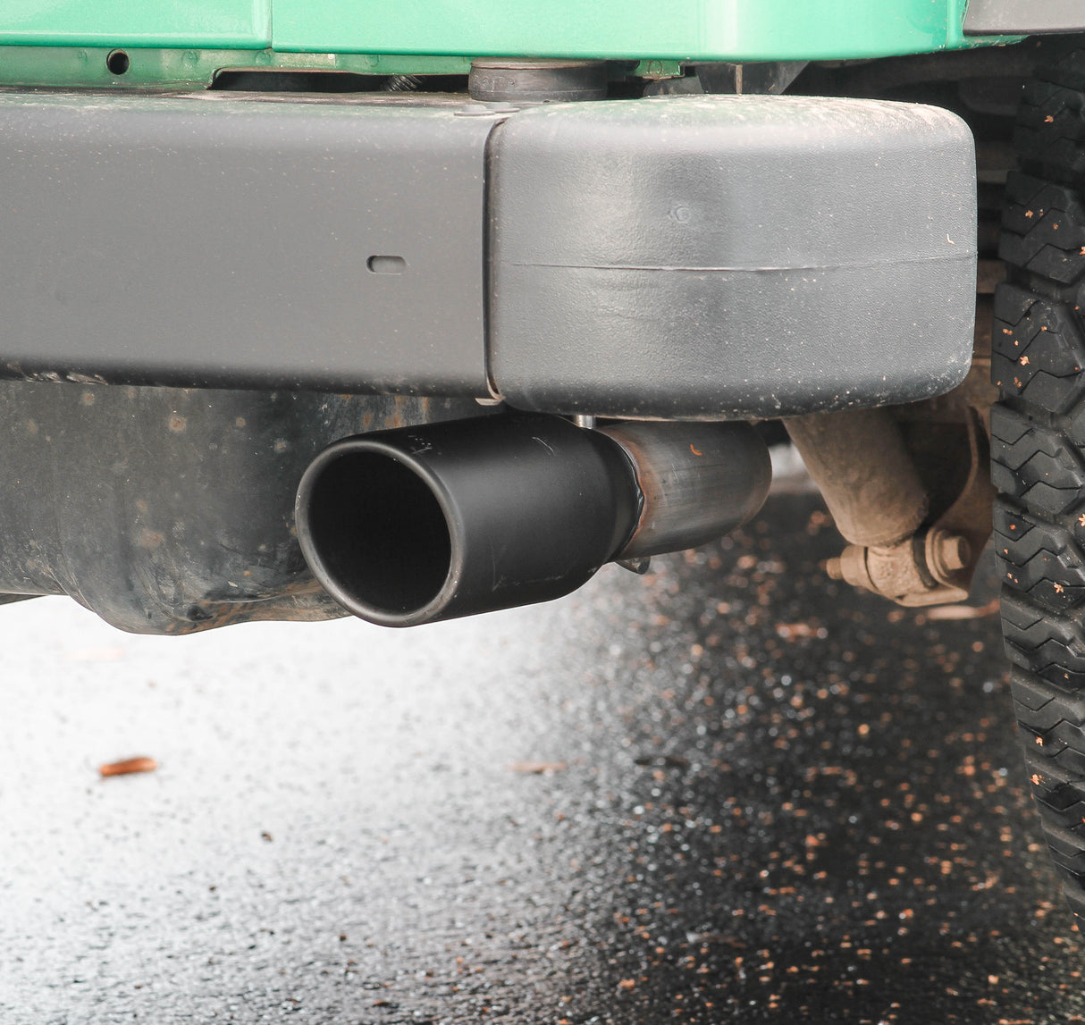 Flowmaster Flow FX Cat-back Exhaust System - 717865
