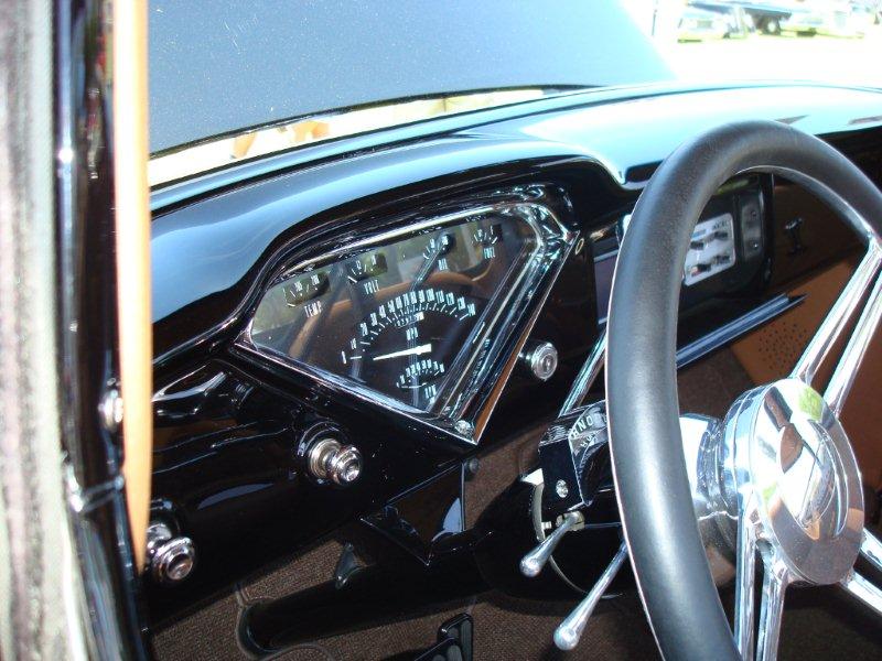 Classic Instruments Hot Rod Black Tach Force Package - TF01B
