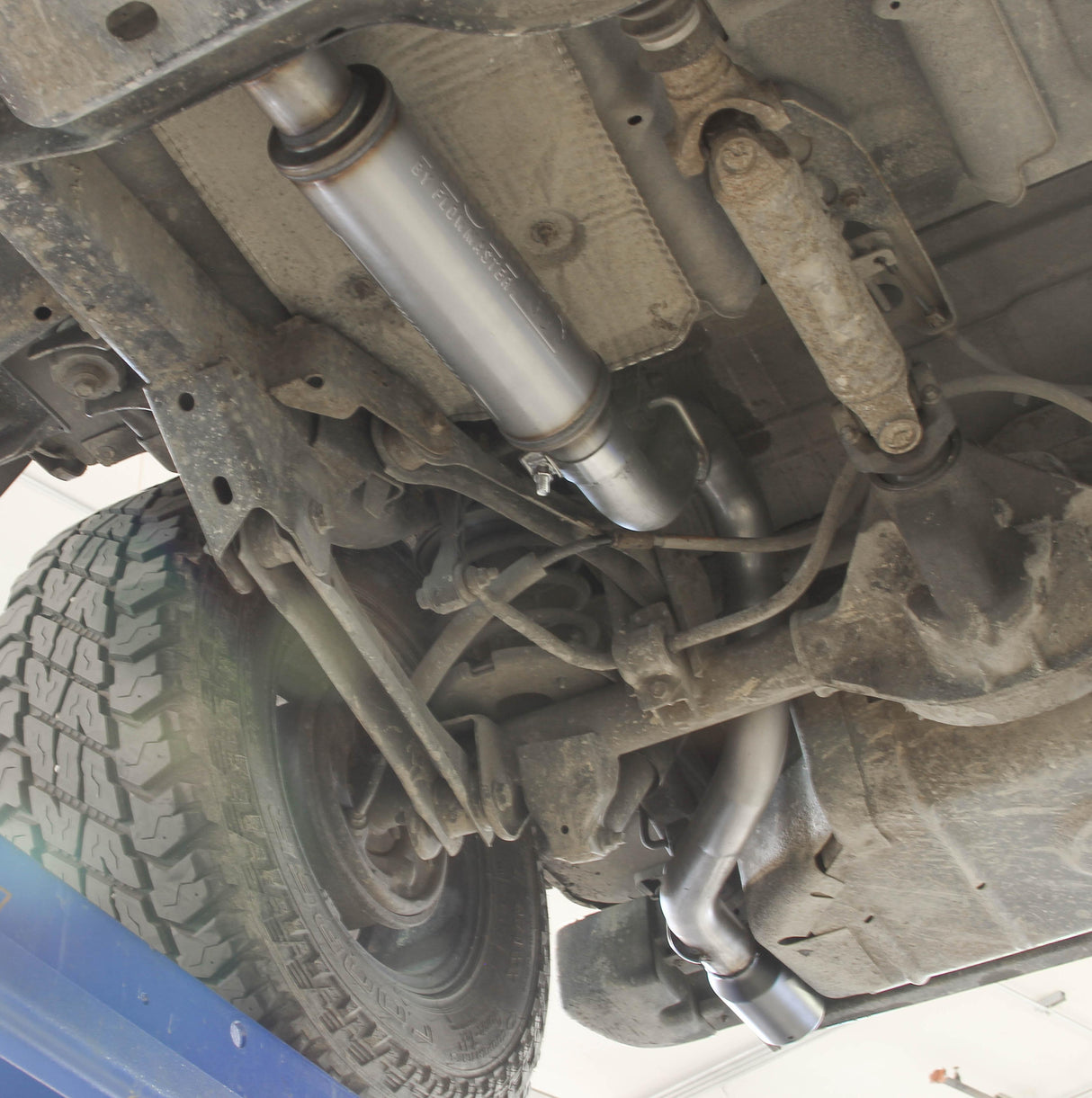 Flowmaster Flow FX Cat-back Exhaust System - 717880