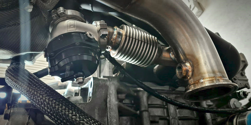 Aeroflow Honda K20/K24 V-Band Turbo Manifold Suits Boosted AF8080-1016 V-Band Flange, Fits Boosted 4849 up to 6862, fits 44mm External Wastegate (AF8205-2600)