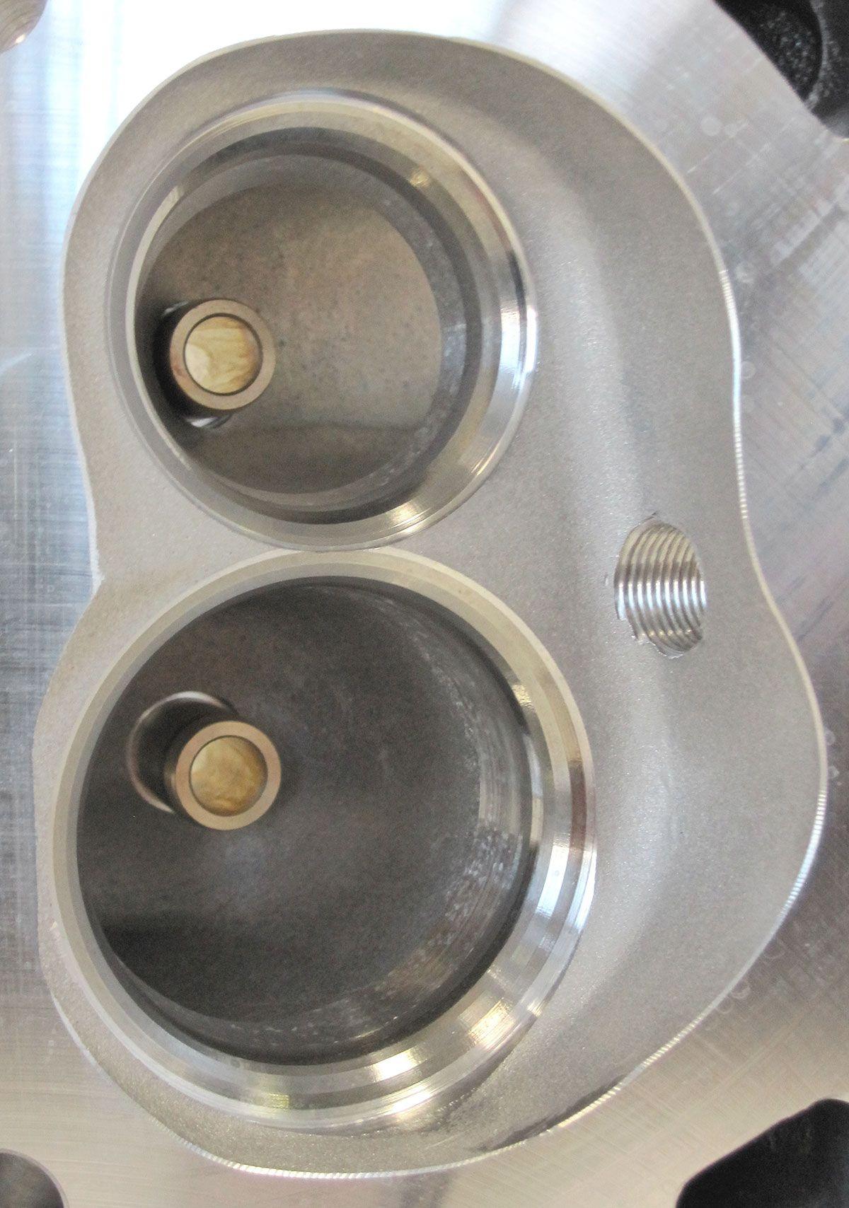 Aeroflow Bare Small Block Chev 327-350-400 212cc Aluminium Cylinder Heads with 66cc Chamber (Pair) (AF95-0400)